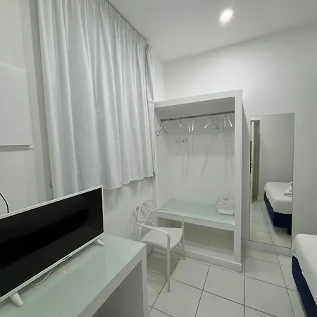 Couette-café Abagnale 3*
